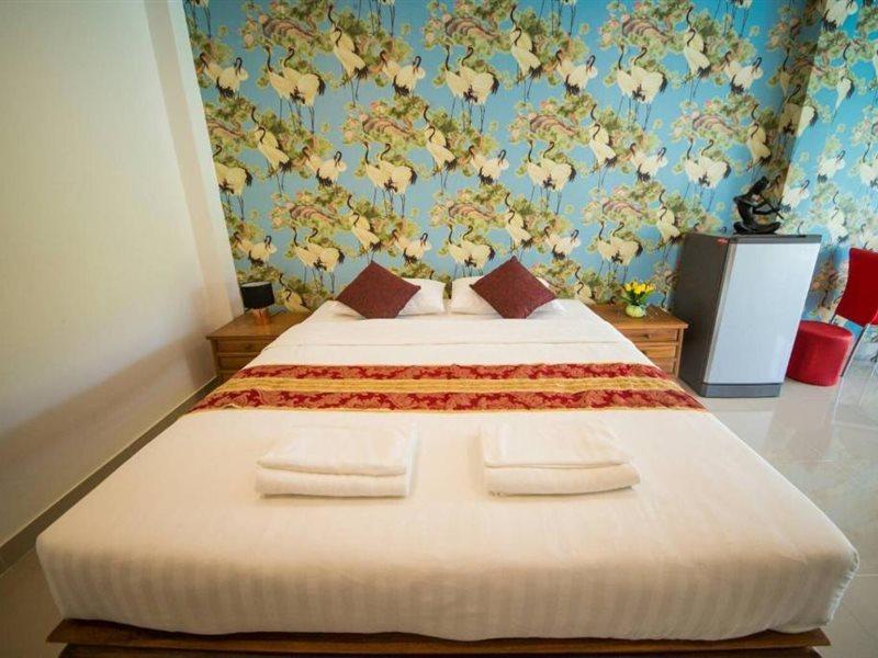 Sea Song Inn Kamala Beach Extérieur photo