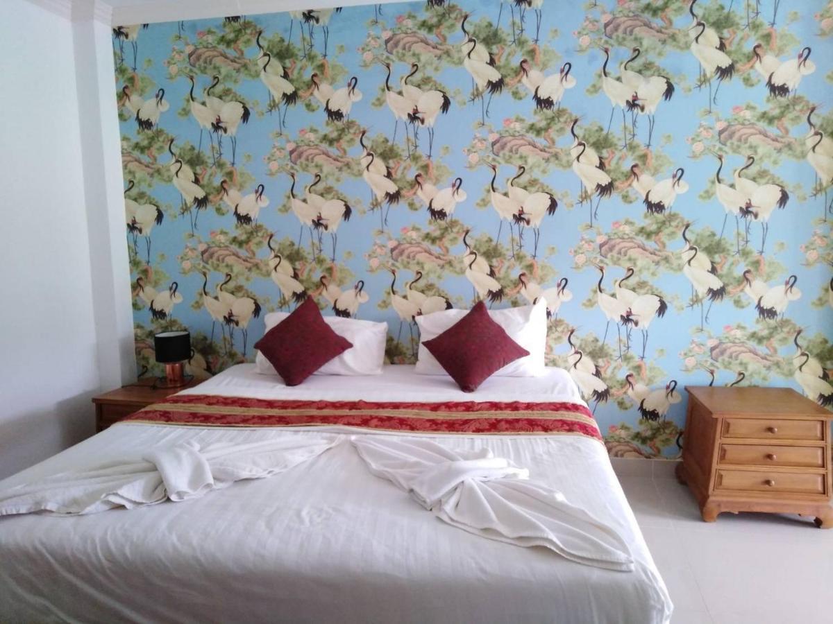 Sea Song Inn Kamala Beach Extérieur photo