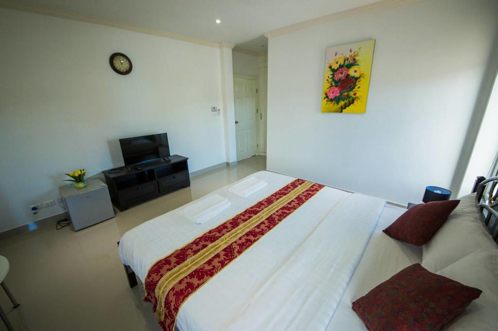 Sea Song Inn Kamala Beach Extérieur photo