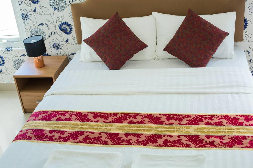Sea Song Inn Kamala Beach Chambre photo