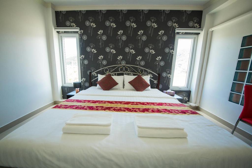 Sea Song Inn Kamala Beach Chambre photo