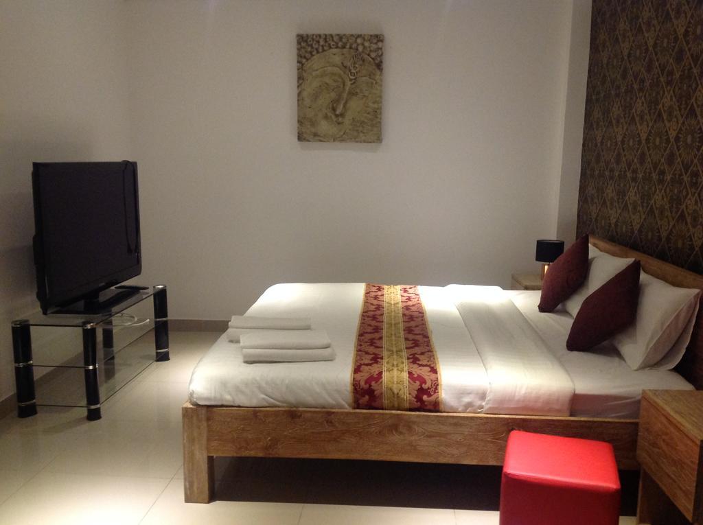 Sea Song Inn Kamala Beach Chambre photo