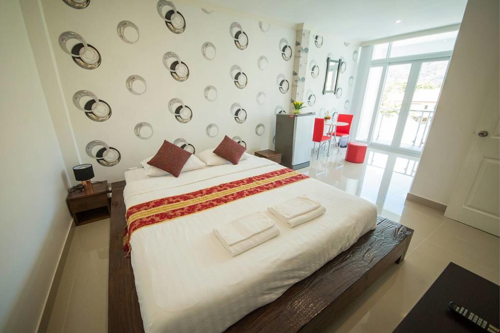 Sea Song Inn Kamala Beach Chambre photo