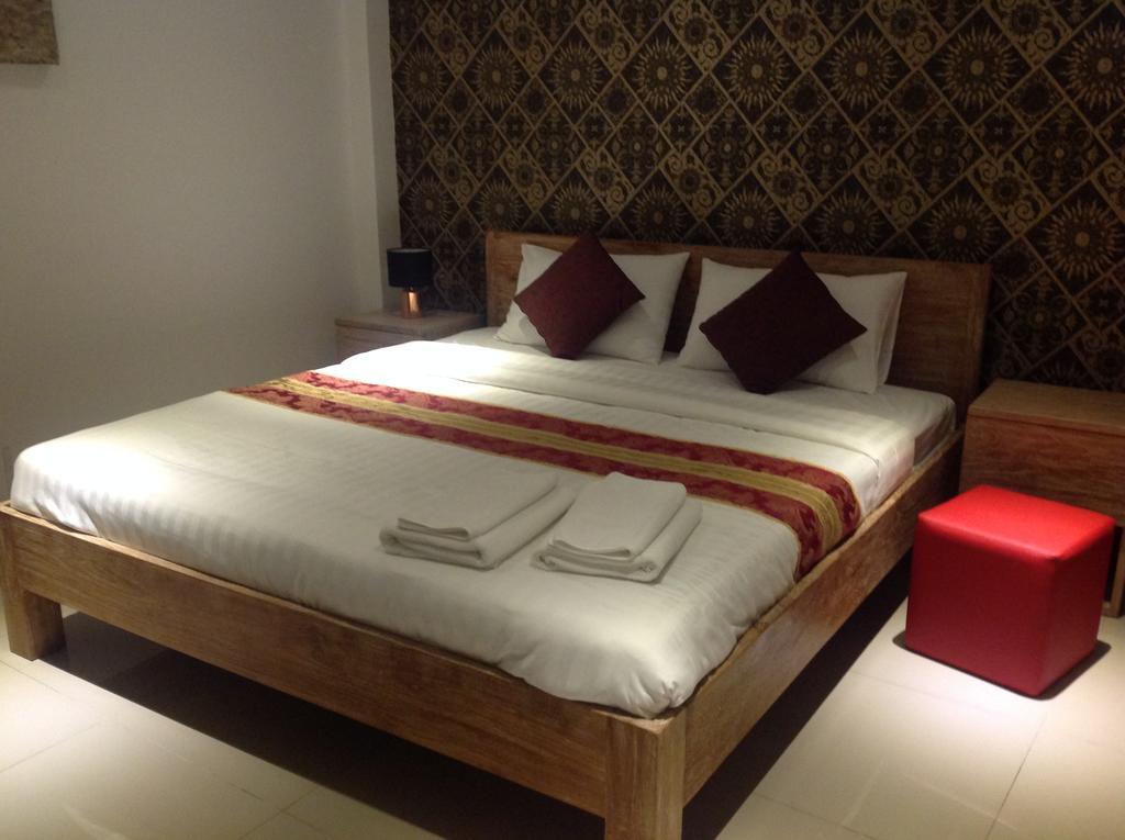 Sea Song Inn Kamala Beach Chambre photo