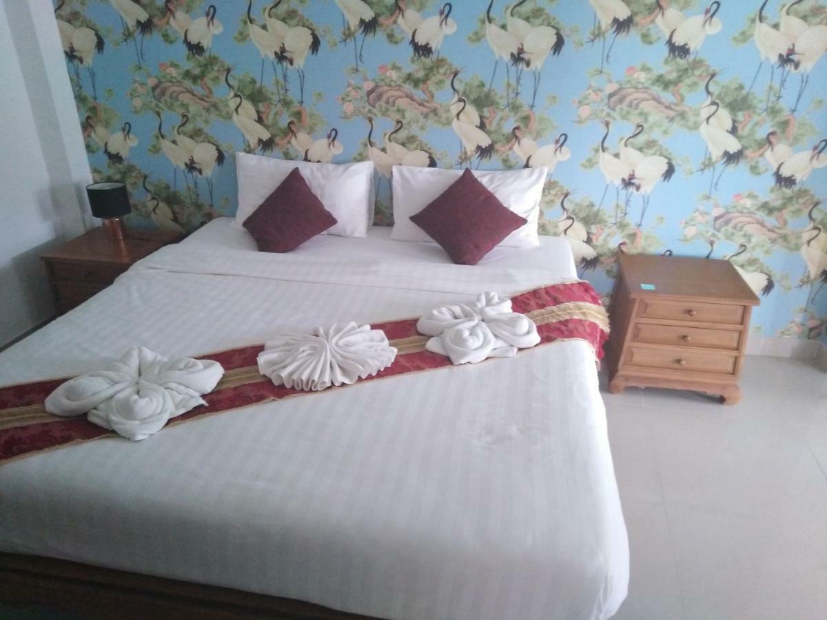 Sea Song Inn Kamala Beach Extérieur photo